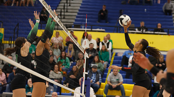 20251027dj CG Regional Volleyball