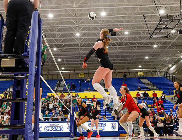 20251027dj CG Regional Volleyball