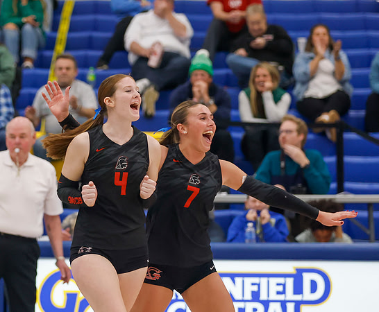 20251027dj CG Regional Volleyball