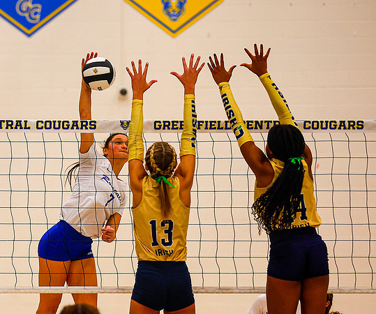 20251027dj Roncalli Regional Volleyball