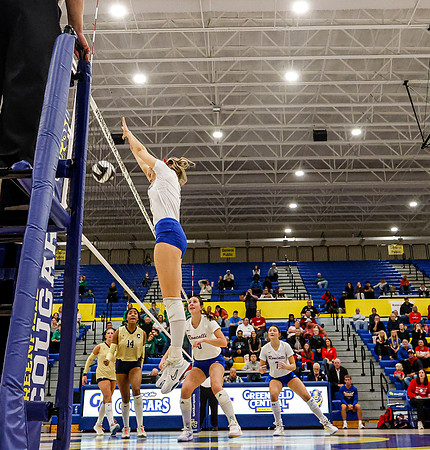 20251027dj Roncalli Regional Volleyball