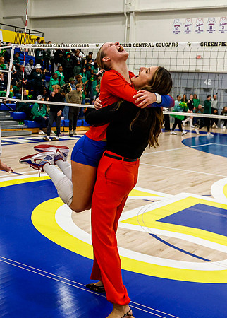 20251027dj Roncalli Regional Volleyball