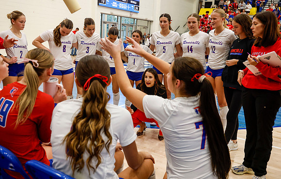 20251027dj Roncalli Regional Volleyball