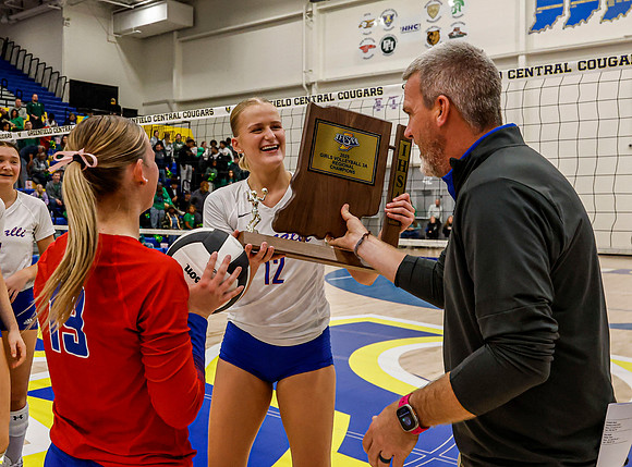 20251027dj Roncalli Regional Volleyball