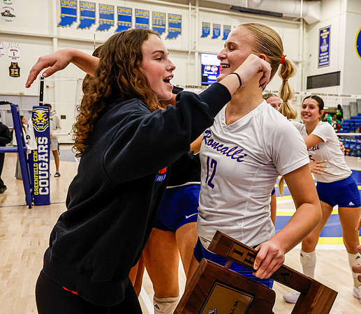 20251027dj Roncalli Regional Volleyball
