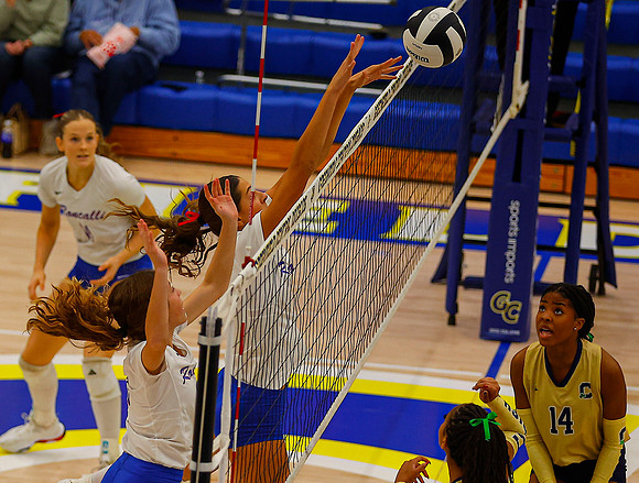 20251027dj Roncalli Regional Volleyball