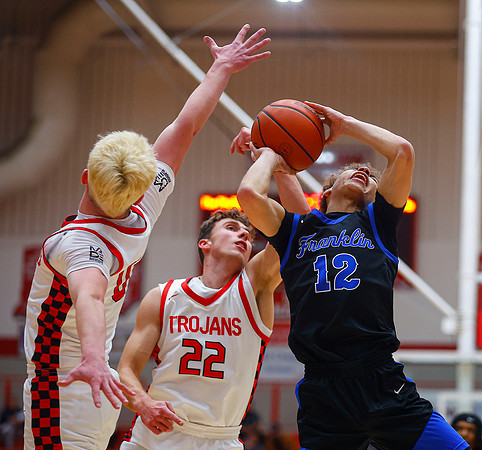 20251203dj FRK at CG Basketball