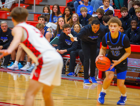 20251203dj FRK at CG Basketball