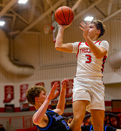 20251203dj FRK at CG Basketball