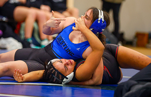 20251222dj JC Wrestling