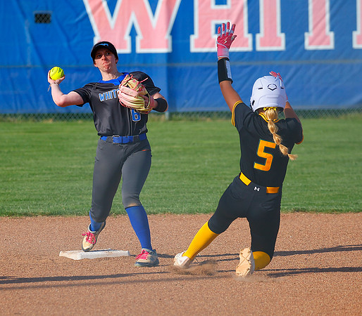 20260409dj GRN at WHT Softball