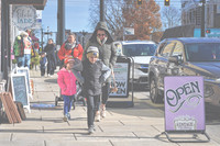 Franklin’s Small Business Saturday tradition continues despite cold | Dec. 2, 2024