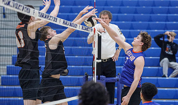 20250516dj FRK VB Sectional